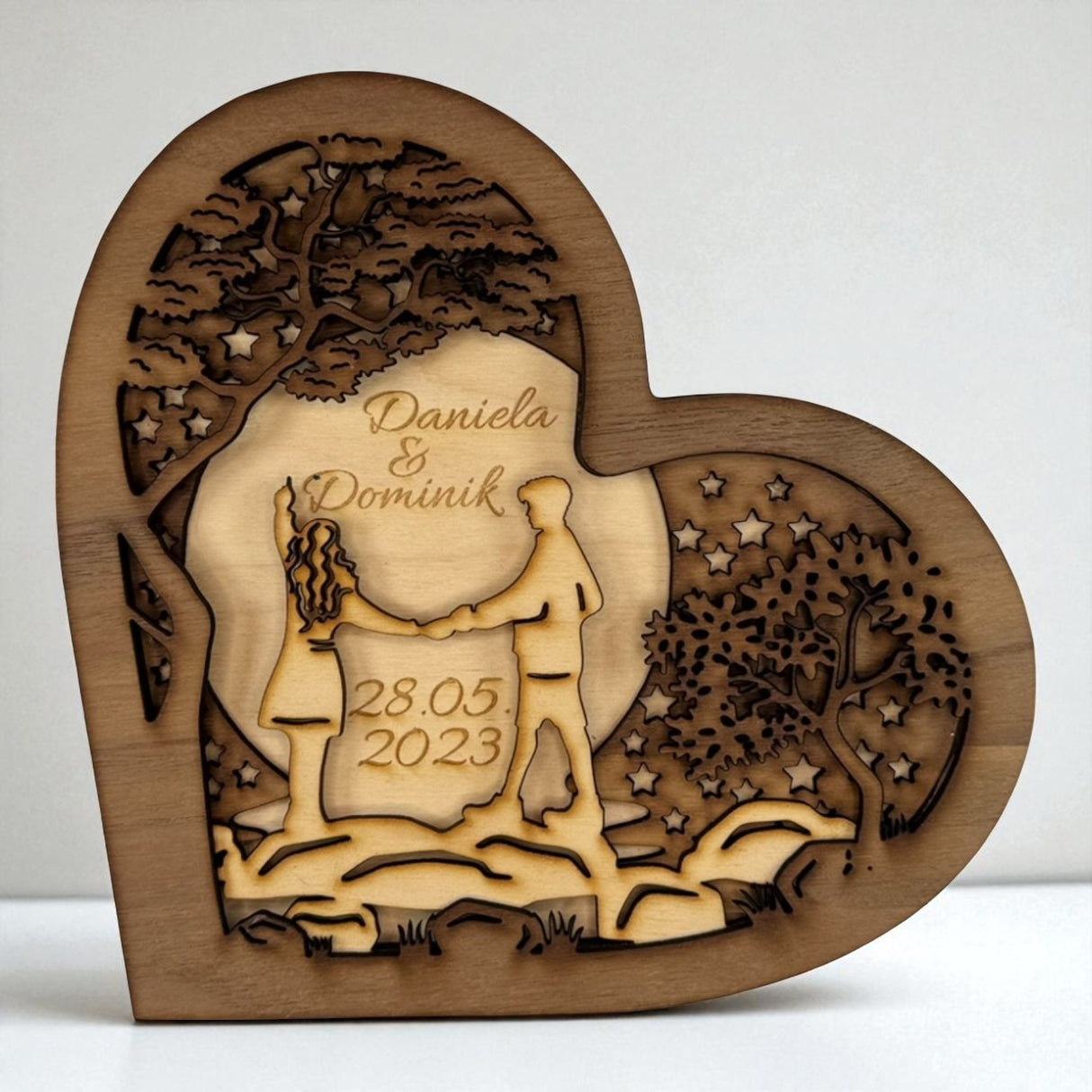 Holzherz "Unsere Liebe" – personalisiertes Geschenk für Paare
